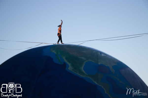 Aerial artist performing outdoor entertainment for event | Altus Entertainment